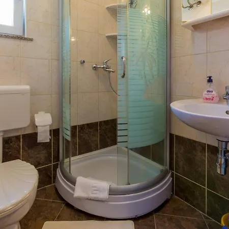 Appartamento One-bedroom Near Sea 15 *