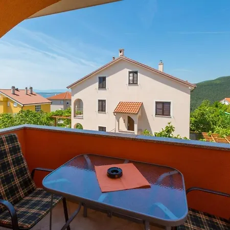 Appartamento One-bedroom Near Sea 15